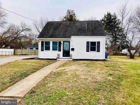 7587 Amherst Dr, Manassas Park, VA 20111