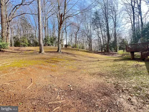 Exterior - 11159 Stonebrook Dr, Manassas, VA 20112 photo 5 of 9