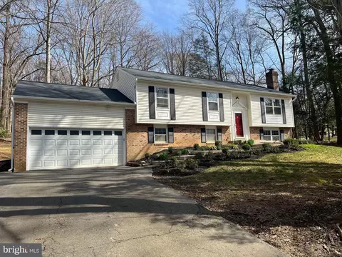 Exterior - 11159 Stonebrook Dr, Manassas, VA 20112 photo 3 of 9