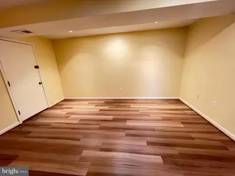 Living - 11159 Stonebrook Dr, Manassas, VA 20112 photo 4 of 5