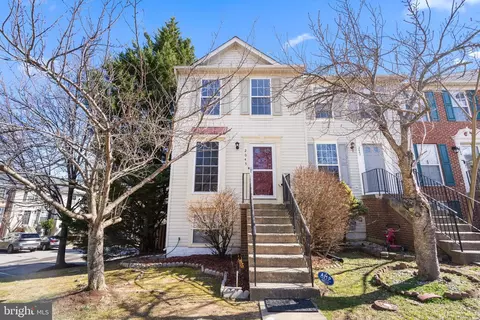 2045 Stargrass Ct, Woodbridge, VA 22192