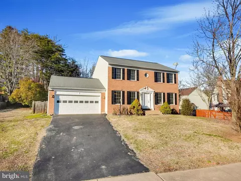 2194 Mackenzie Pl, Woodbridge, VA 22191