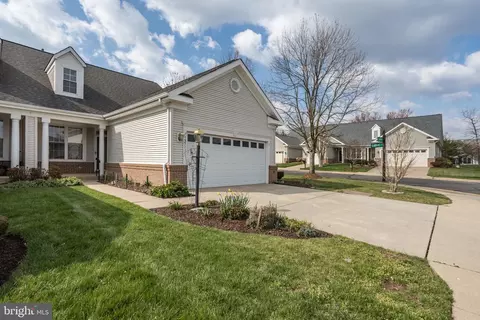 Exterior - 13711 Currant Loop, Gainesville, VA 20155 photo 2 of 11