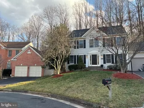 3909 Leaf Lawn Ln, Woodbridge, VA 22192