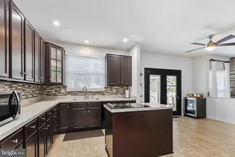 Kitchen - 3722 Katie Pl, Triangle, VA 22172 photo 3 of 5