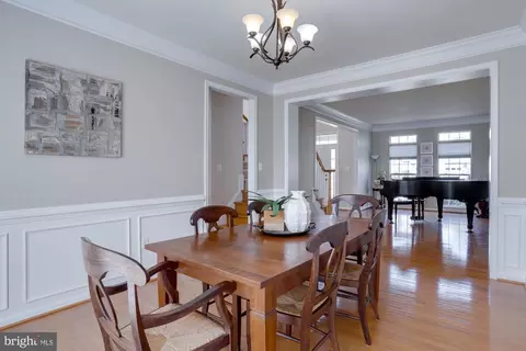 Dining - 12276 Scarlet Maple Dr, Gainesville, VA 20155 photo 1 of 2