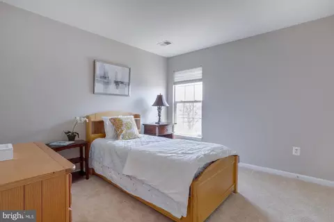 Bedroom - 12276 Scarlet Maple Dr, Gainesville, VA 20155 photo 4 of 4