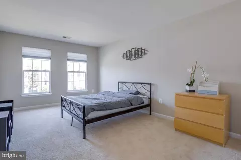 Bedroom - 12276 Scarlet Maple Dr, Gainesville, VA 20155 photo 3 of 4
