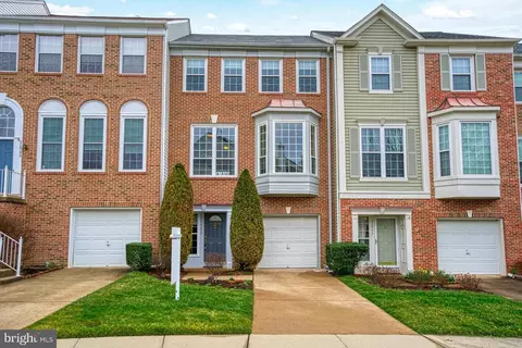 11755 Cherborg Pl, Woodbridge, VA 22192