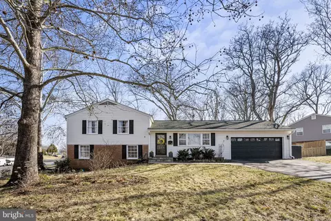 10101 Roslyn Ct, Manassas, VA 20109