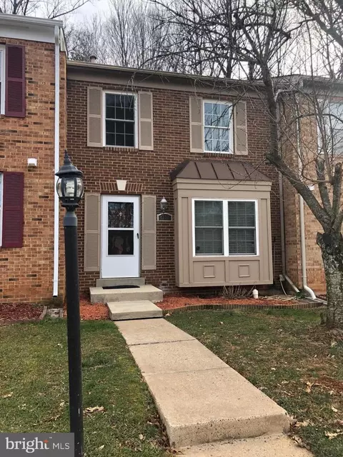 4722 S Park Ct, Woodbridge, VA 22193