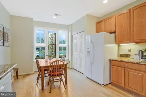 Kitchen - 13619 Basket Ring Ct, Gainesville, VA 20155 photo 5 of 6