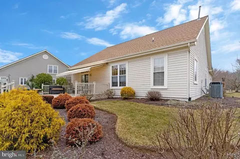 Exterior - 13619 Basket Ring Ct, Gainesville, VA 20155 photo 9 of 13