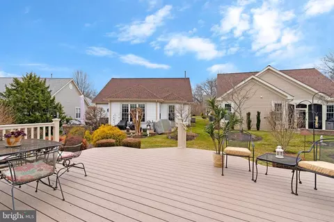 Exterior - 13619 Basket Ring Ct, Gainesville, VA 20155 photo 4 of 13