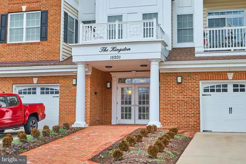 15201 Royal Crest Dr #306, Haymarket, VA 20169