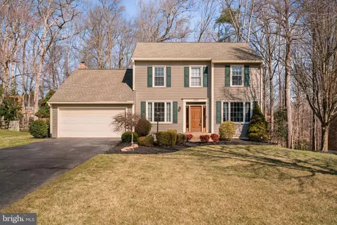 12587 Cricket Ln, Woodbridge, VA 22192