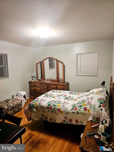 Bedroom - 19001 Queen Dr, Triangle, VA 22172 photo 2 of 6