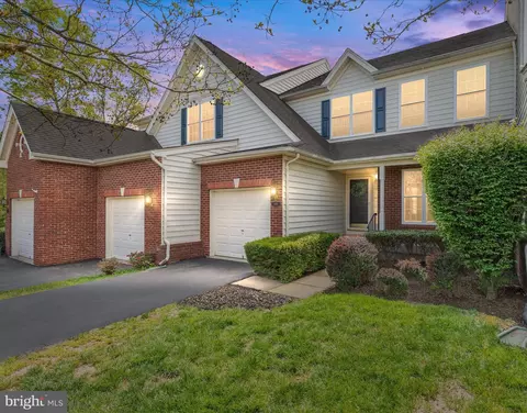 5616 Swift Creek Ct, Haymarket, VA 20169