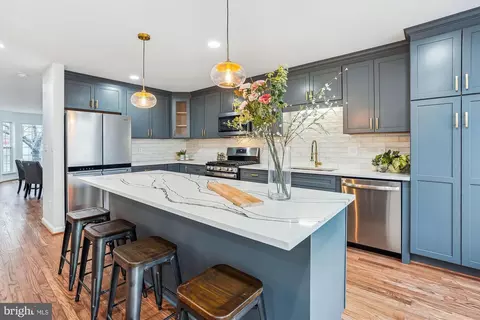 Kitchen - 5013 Barnacle Pl, Dumfries, VA 22025 photo 2 of 4
