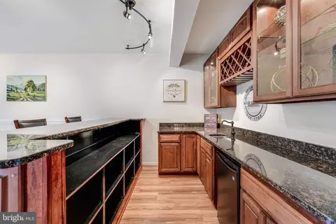 Kitchen - 6547 Box Elder Loop, Gainesville, VA 20155 photo 7 of 7
