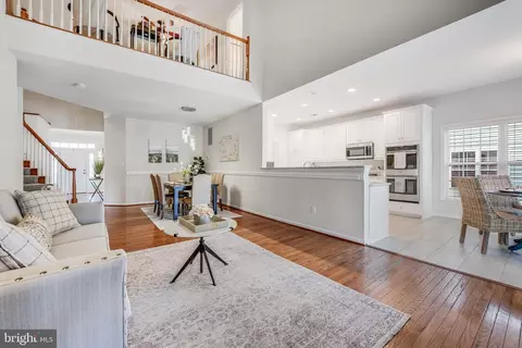 Living - 6547 Box Elder Loop, Gainesville, VA 20155 photo 3 of 10