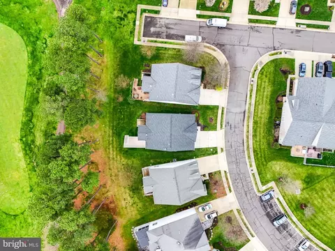 View/Area - 6547 Box Elder Loop, Gainesville, VA 20155 photo 2 of 20