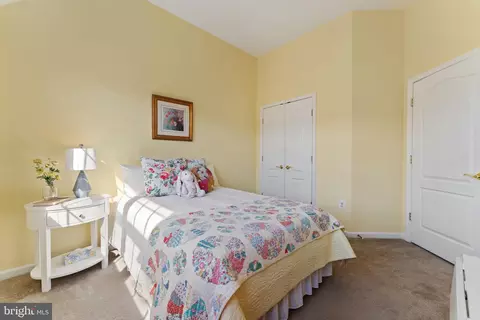 Bedroom - 14576 Marlow St, Gainesville, VA 20155 photo 3 of 6