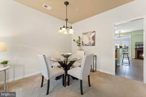 Dining - 14576 Marlow St, Gainesville, VA 20155 photo 1 of 1