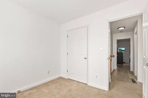 4859 Benecia Ln, Dumfries, VA 22025 photo 23