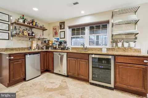 Kitchen - 9709 Evans Ford Rd, Manassas, VA 20111 photo 4 of 7