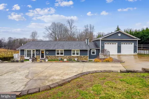 9709 Evans Ford Rd, Manassas, VA 20111