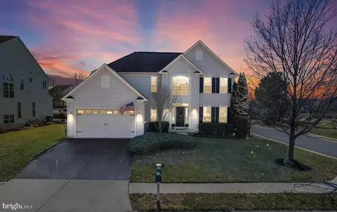 6808 Mandalay Ct, Gainesville, VA 20155