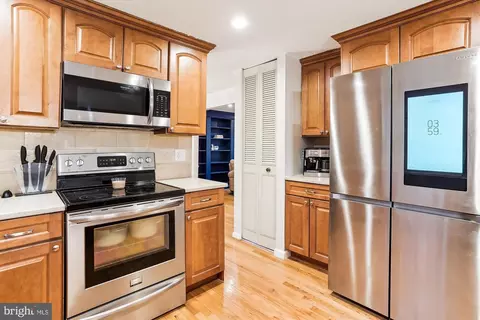 Kitchen - 15511 Ridgecrest Dr, Dumfries, VA 22025 photo 2 of 3