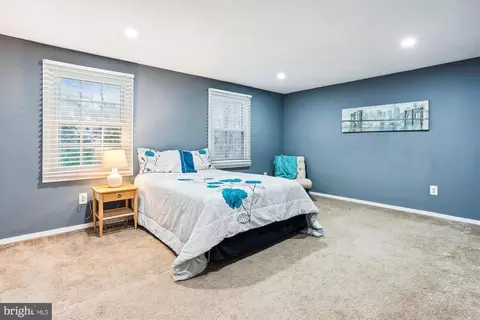 Bedroom - 15511 Ridgecrest Dr, Dumfries, VA 22025 photo 3 of 7