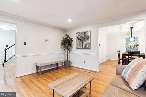 Living - 15511 Ridgecrest Dr, Dumfries, VA 22025 photo 4 of 4