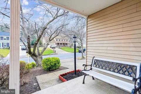 Exterior - 15511 Ridgecrest Dr, Dumfries, VA 22025 photo 3 of 7