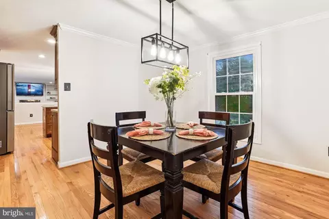 Dining - 15511 Ridgecrest Dr, Dumfries, VA 22025 photo 2 of 6