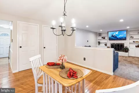 Dining - 15511 Ridgecrest Dr, Dumfries, VA 22025 photo 3 of 6