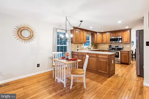 Kitchen - 15511 Ridgecrest Dr, Dumfries, VA 22025 photo 3 of 3