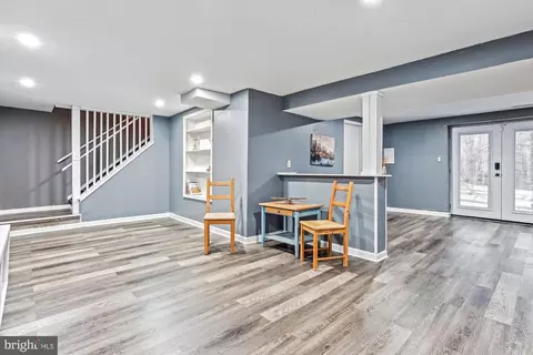 Dining - 15511 Ridgecrest Dr, Dumfries, VA 22025 photo 6 of 6