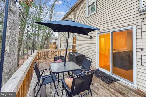Exterior - 15511 Ridgecrest Dr, Dumfries, VA 22025 photo 5 of 7