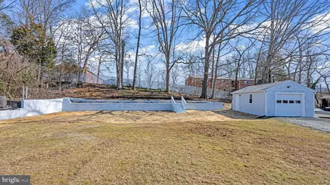 View/Area - 4136 Anderson Rd, Triangle, VA 22172 photo 1 of 1