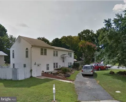 5323 Satterfield Dr, Woodbridge, VA 22193