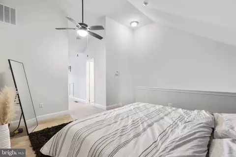 Bedroom - 4532 Potomac Highlands Cir, Triangle, VA 22172 photo 7 of 7