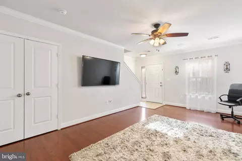 Bedroom - 4532 Potomac Highlands Cir, Triangle, VA 22172 photo 2 of 7