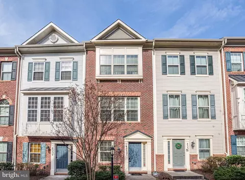 Exterior - 4532 Potomac Highlands Cir, Triangle, VA 22172 photo 3 of 10