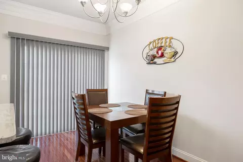 Dining - 4532 Potomac Highlands Cir, Triangle, VA 22172 photo 1 of 2