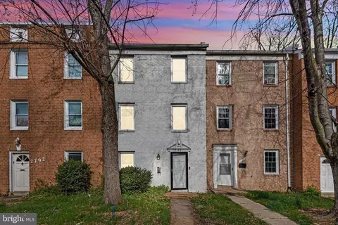 2790 Patrick Henry Dr, Woodbridge, VA 22191