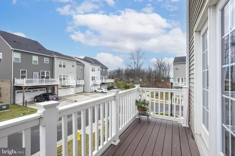 Exterior - 11367 Willow Green Cir, Manassas, VA 20109 photo 7 of 7