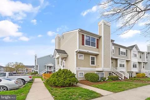 11021 Sentry Ridge Rd #15, Manassas, VA 20109